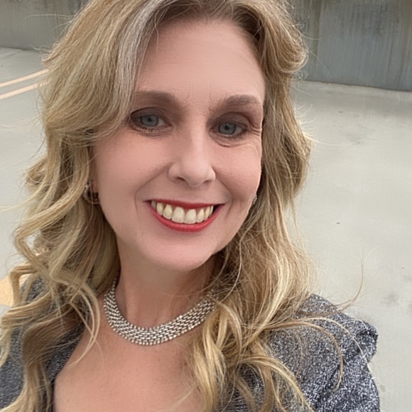 Meet your Posher, Catherine - Picture 5 of 6